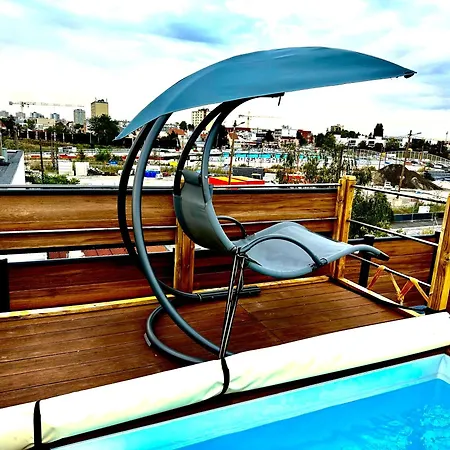 Libre Pensee Villa *